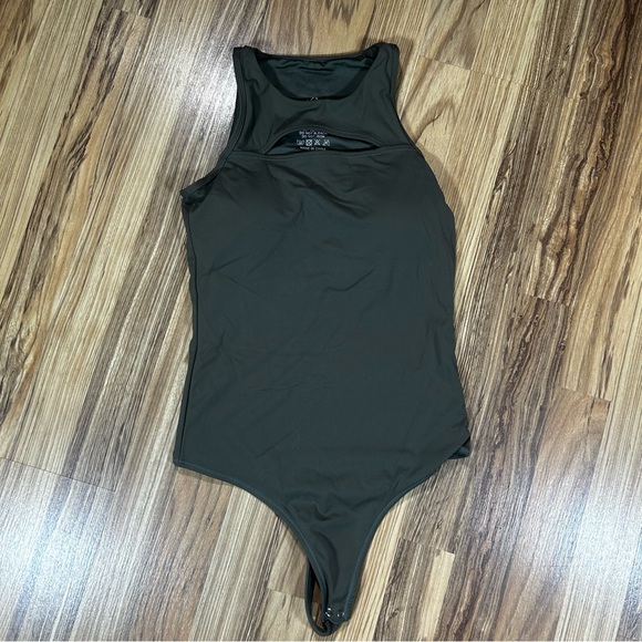 Klassy Network Racerback Thong Bodysuit Size medium Removable Paddin Lot Of 4 - Picture 5 of 6